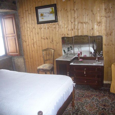 Casa Do Monge Guest House Leomil Ngoại thất bức ảnh