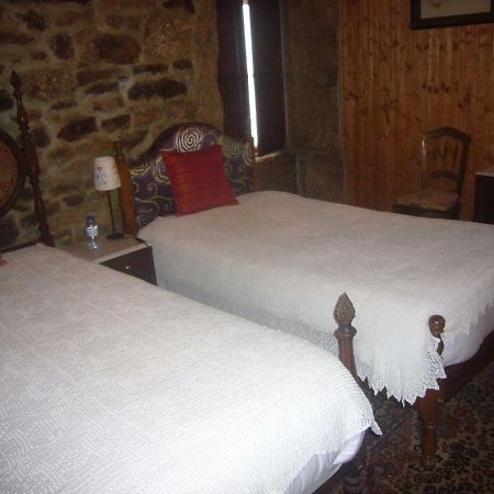 Casa Do Monge Guest House Leomil Ngoại thất bức ảnh