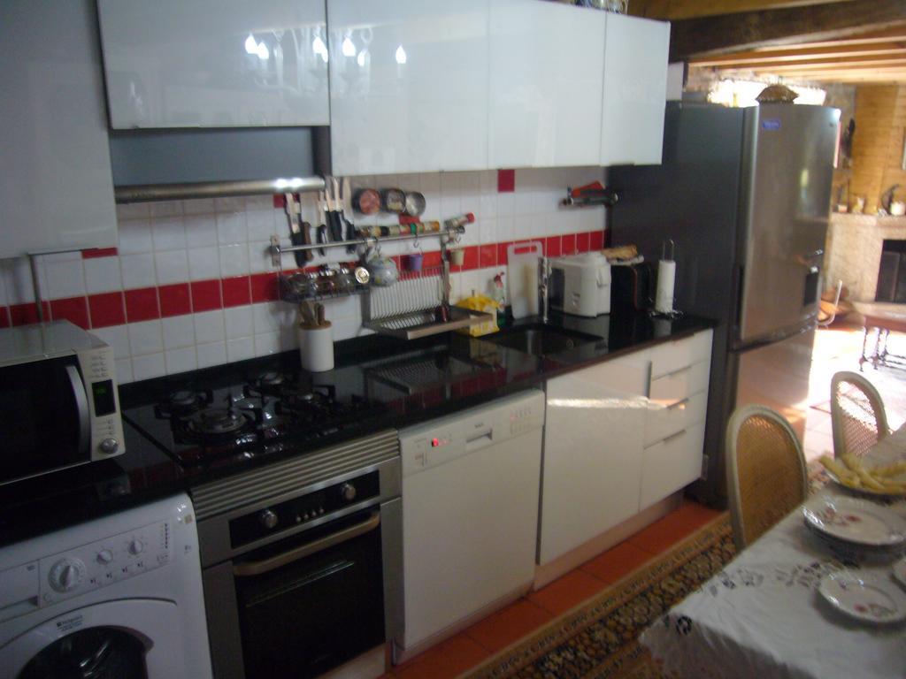 Casa Do Monge Guest House Leomil Ngoại thất bức ảnh