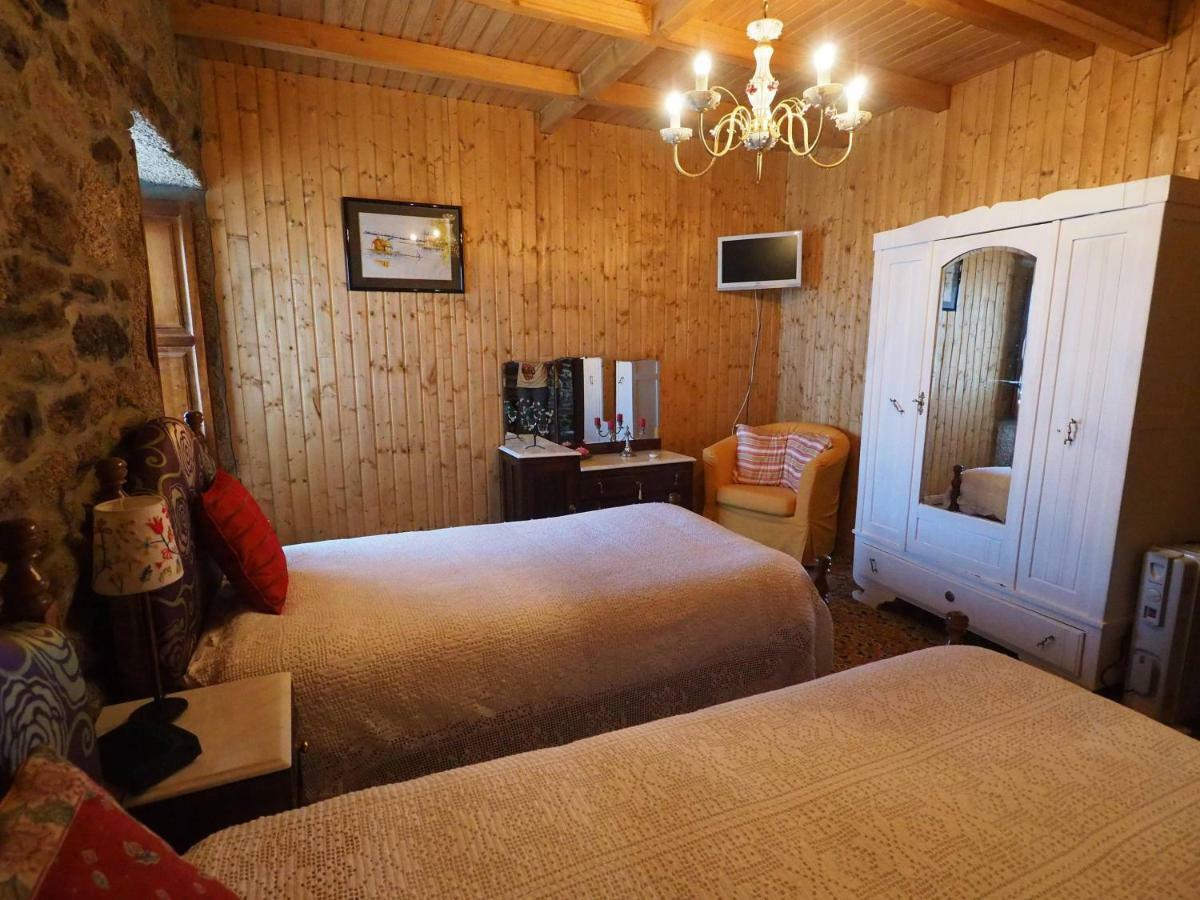 Casa Do Monge Guest House Leomil Ngoại thất bức ảnh