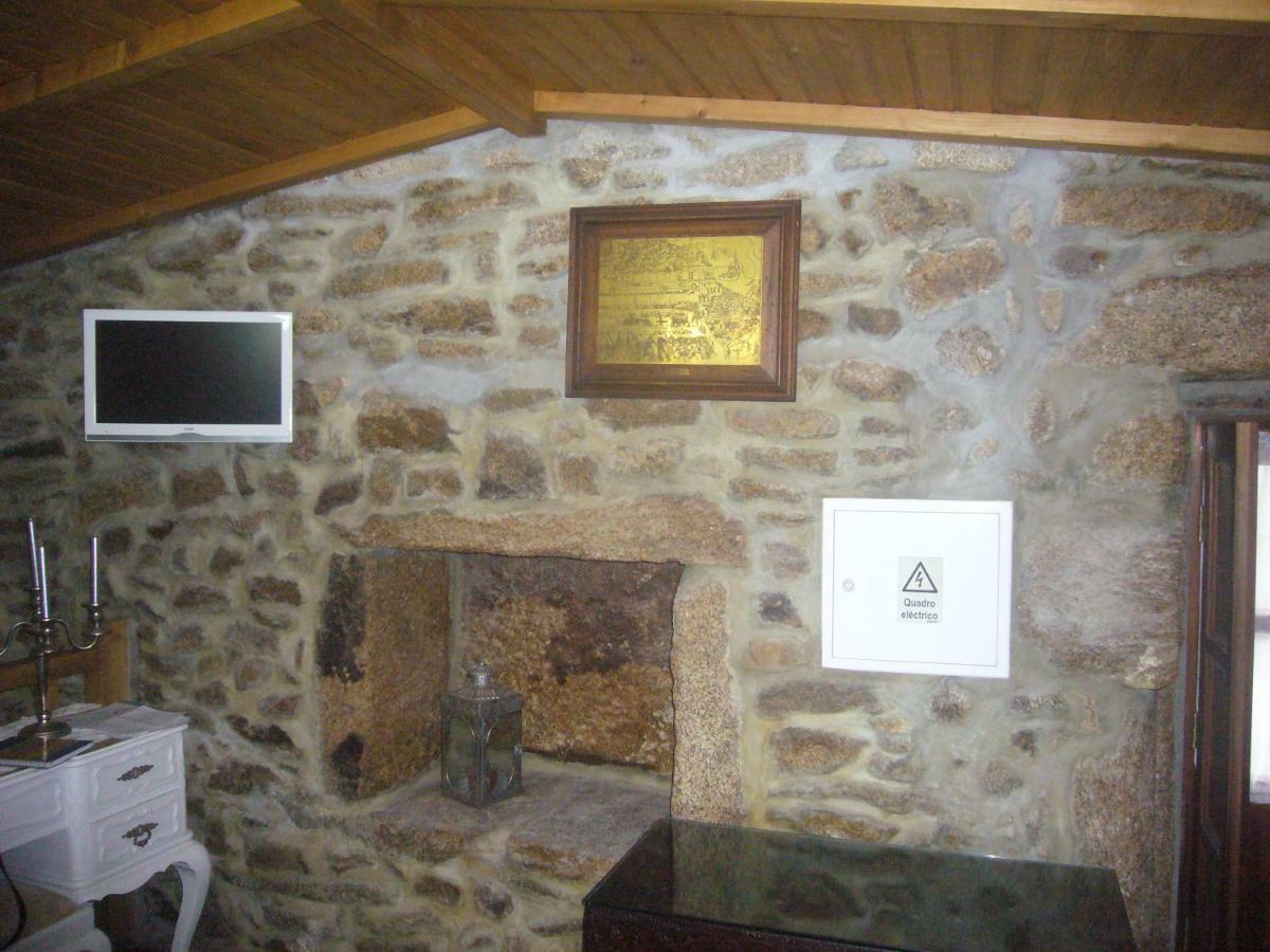 Casa Do Monge Guest House Leomil Ngoại thất bức ảnh